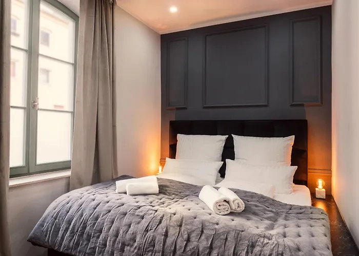 New Luxus I Two Kingbeds I Center